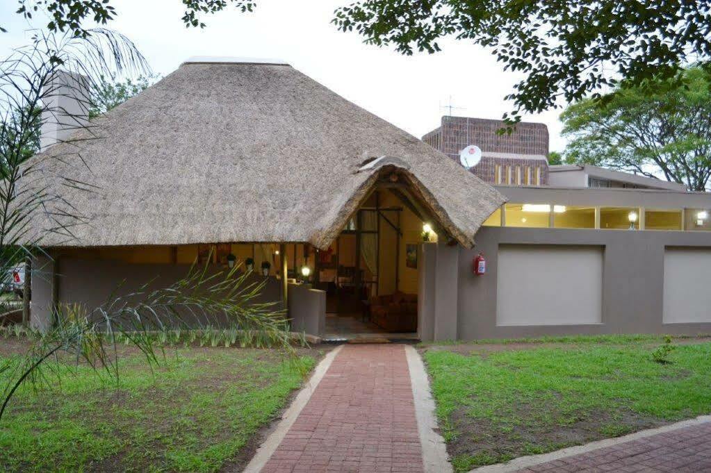 B At Home Guest House Piet Retief Esterno foto